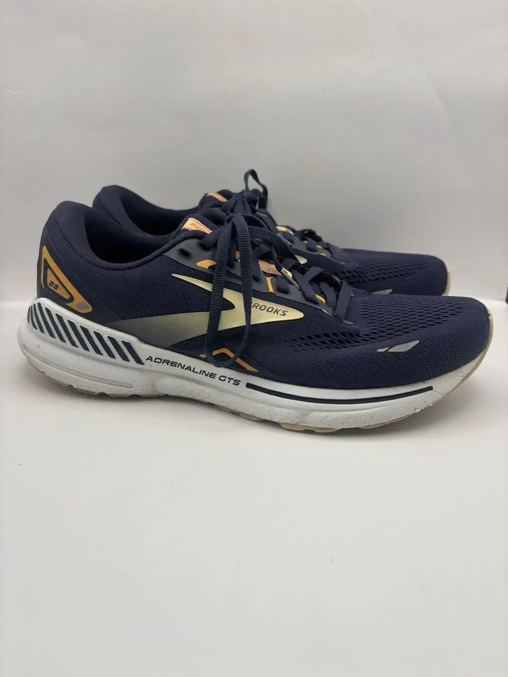 Brooks Adrenaline GTS 23 Blue Running Shows Women Size 11